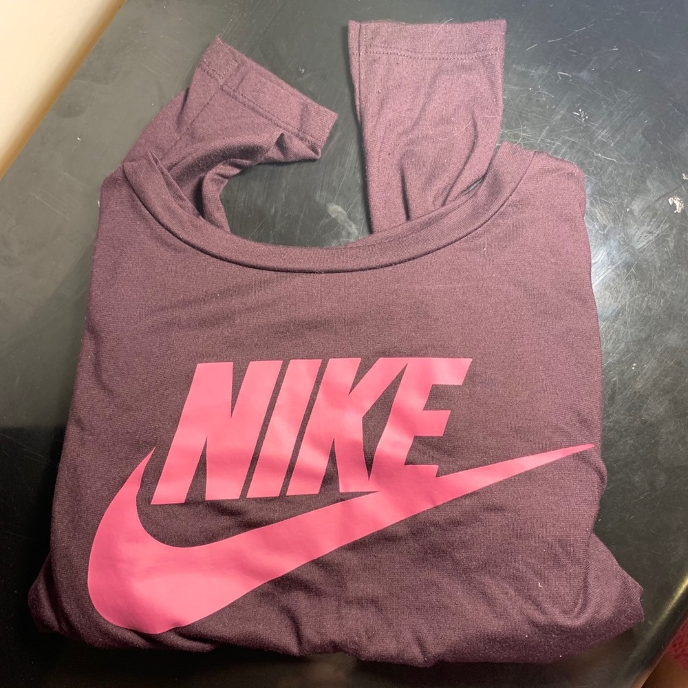 Nike long sleeve crop workout top